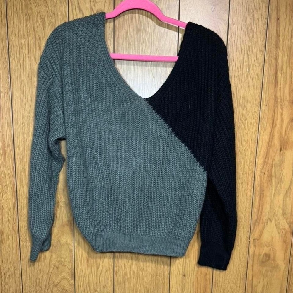 Grey and‎ black knit open back sweater Size Large